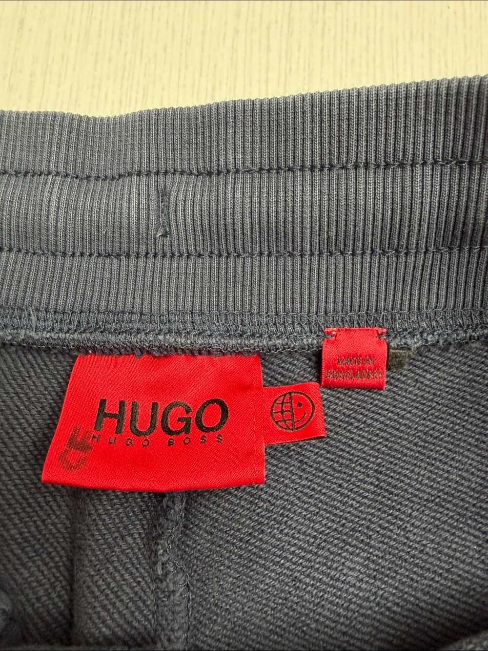 HUGO Men's Dark Navy Athletic Shorts with Red Logo Patch - Picture 3 of 4